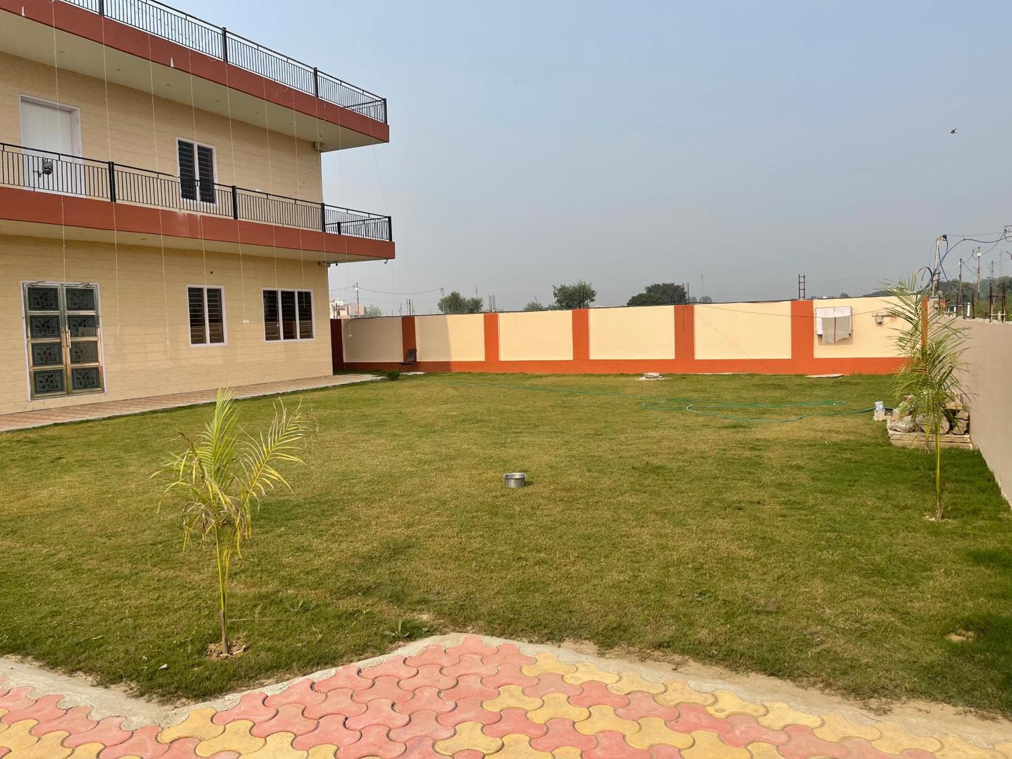 Shrinath Residency Hotel Greater Noida Exterior photo